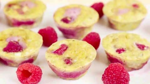 3-Ingredient Berry Egg Muffins Recipe | DIY Joy Projects and Crafts Ideas