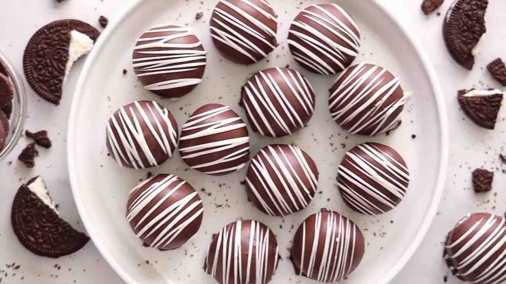 3-Ingredient No-Bake Oreo Truffles Recipe