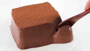 4-Ingredient Chocolate Lava Cake Recipe