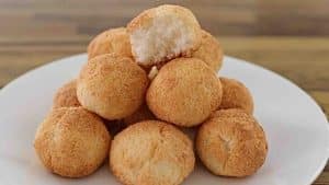 4-Ingredient Coconut Cookies Recipe