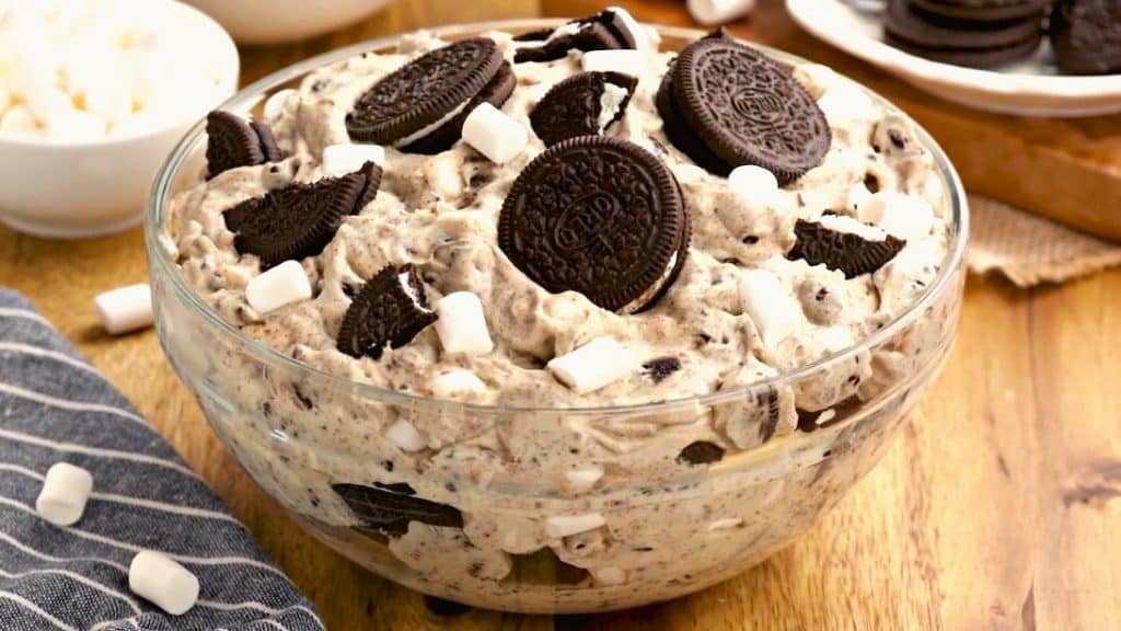 Easy To Make One Bowl Loaded Oreo Fluff