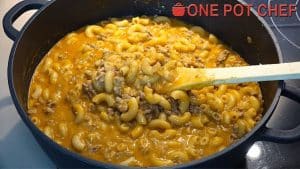 Easy One-Pot Cheesy Beef Taco Pasta Recipe