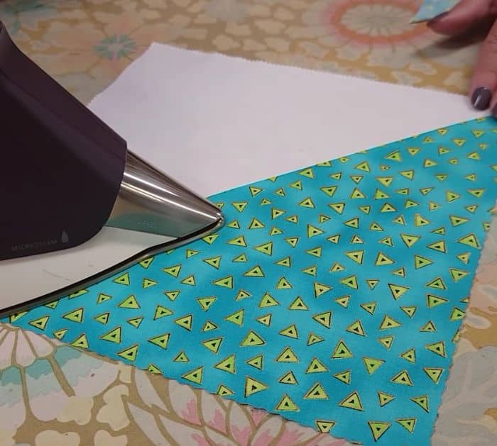 Beginner to WINNER!!! DONNA'S BEST FIRST QUILT FOR BEGINNERS!! It's Only  Triangles Pattern 