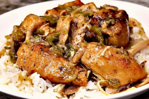 How to Make Southern-Style Stewed Chicken