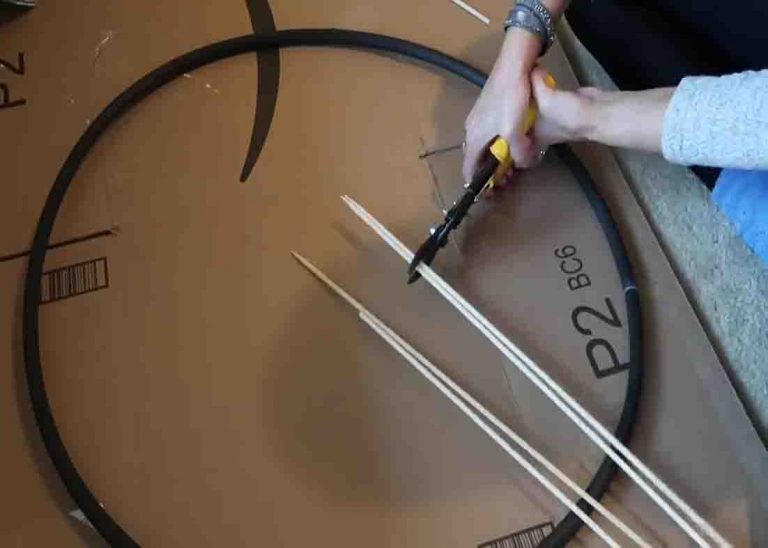 Dollar Tree Diy Rustic Wagon Wheel Tutorial Diy Joy