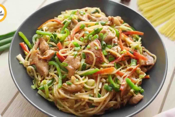 Easy Chicken Chow Mein Recipe