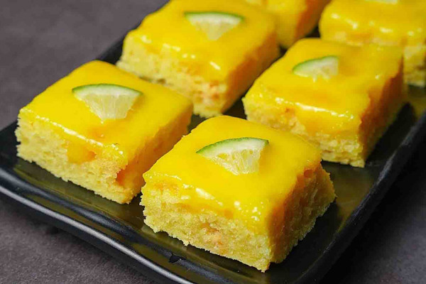 Easy One-Bowl Lemon Brownies Recipe