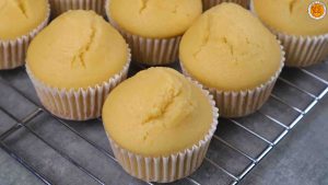 One-Bowl Vanilla Muffins Recipe