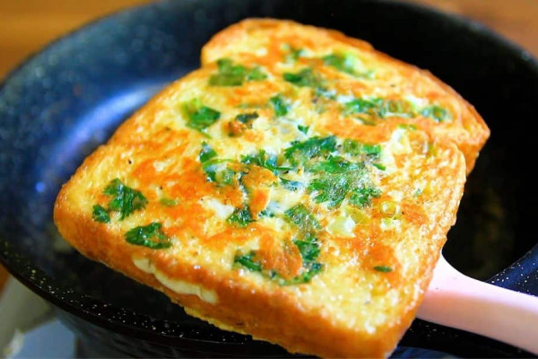 4 Easy and Delicious Breakfast Egg Bread Recipes