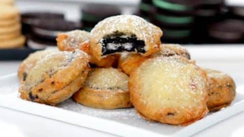 Delicious Deep-Fried Oreos | DIY Joy Projects and Crafts Ideas