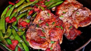 Easy Skillet Seared Pork Chops & Vegetables Recipe