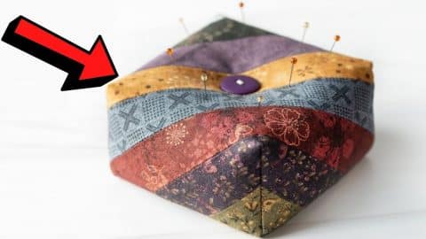 Easy Square Pincushion Using Fabric Scraps | DIY Joy Projects and Crafts Ideas