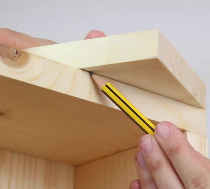 Easy to Build DIY Market-Style Wooden Fruit Holder