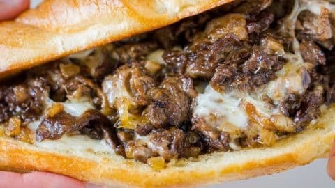 How to Make Classic Philly Cheesesteak Sandwich | DIY Joy Projects and Crafts Ideas
