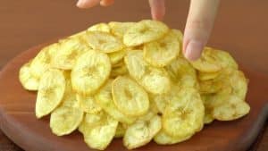 How to Make Crispy Banana Chips in 10 Minutes