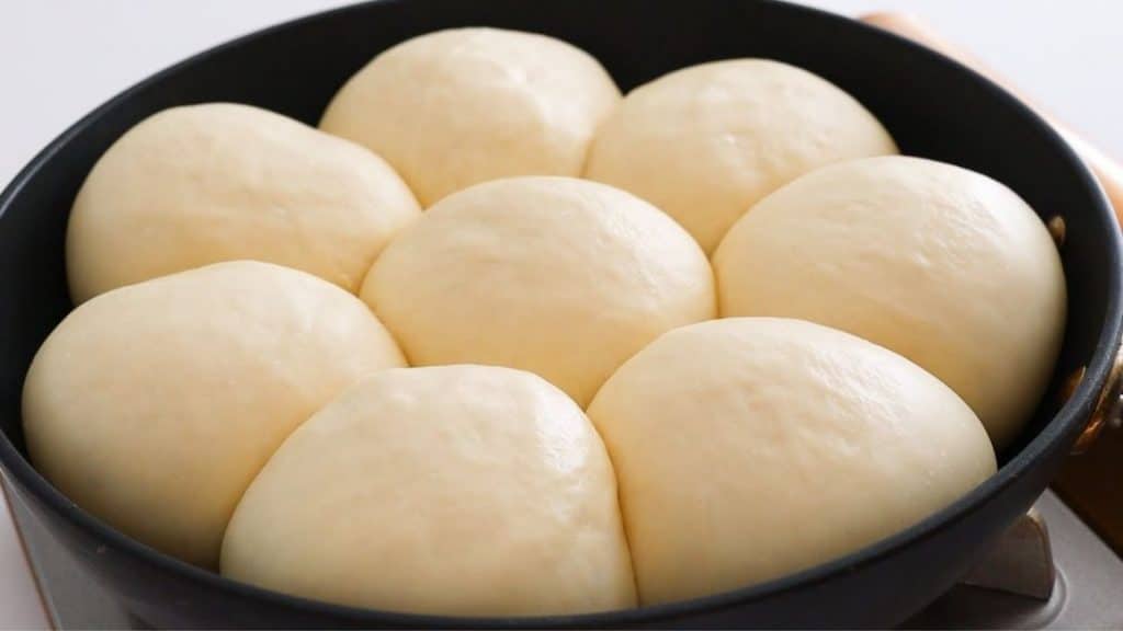 No-Bake Soft and Fluffy Milk Butter Bread