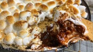 Super Easy 4-Ingredient Skillet S’mores Dip Recipe