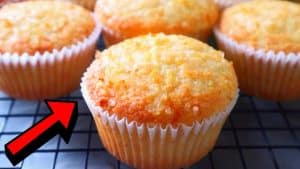 Sweet & Fluffy Lemon Sugar Cupcake Recipe