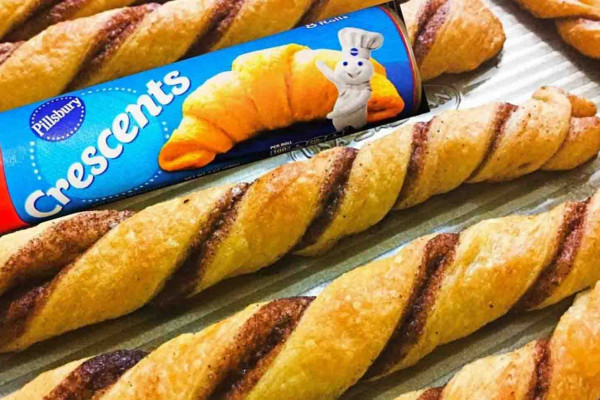 Churros with Pillsbury Crescent Rolls Recipe