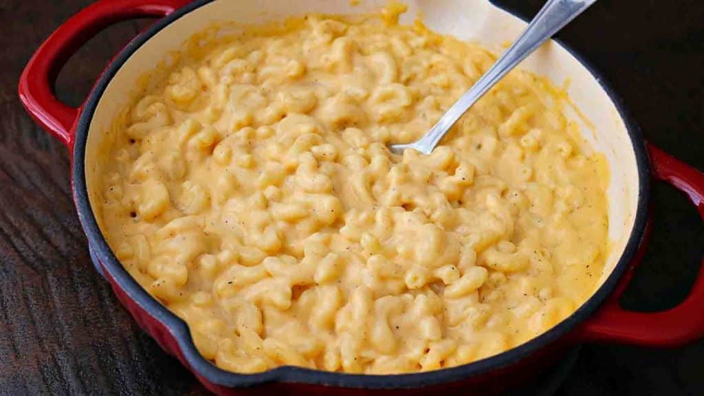 Creamy Stovetop Mac and Cheese Recipe