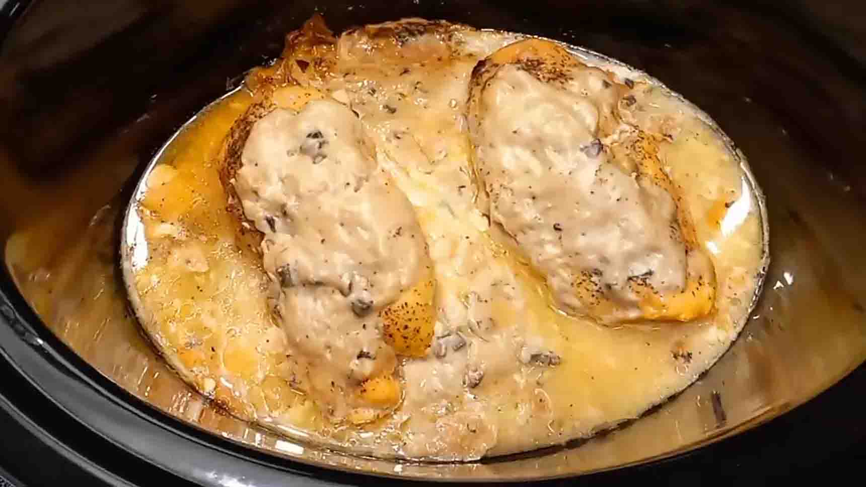 Crock Pot Creamy Mushroom Chicken Recipe | DIY Joy Projects and Crafts Ideas