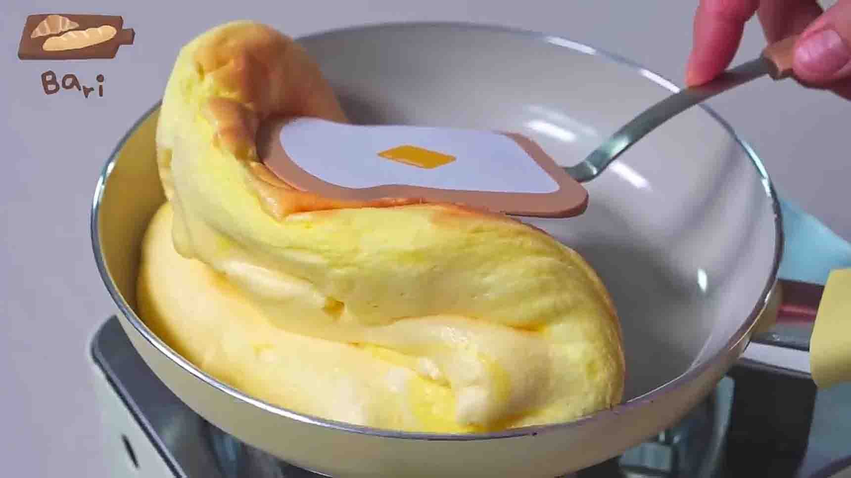 Fluffy Egg Souffle Recipe | DIY Joy Projects and Crafts Ideas