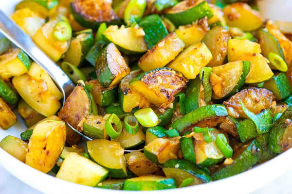 Garlic Butter Sauteed Zucchini Recipe