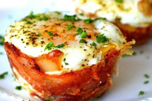 Mini Bacon Egg Toast Breakfast Cups Recipe