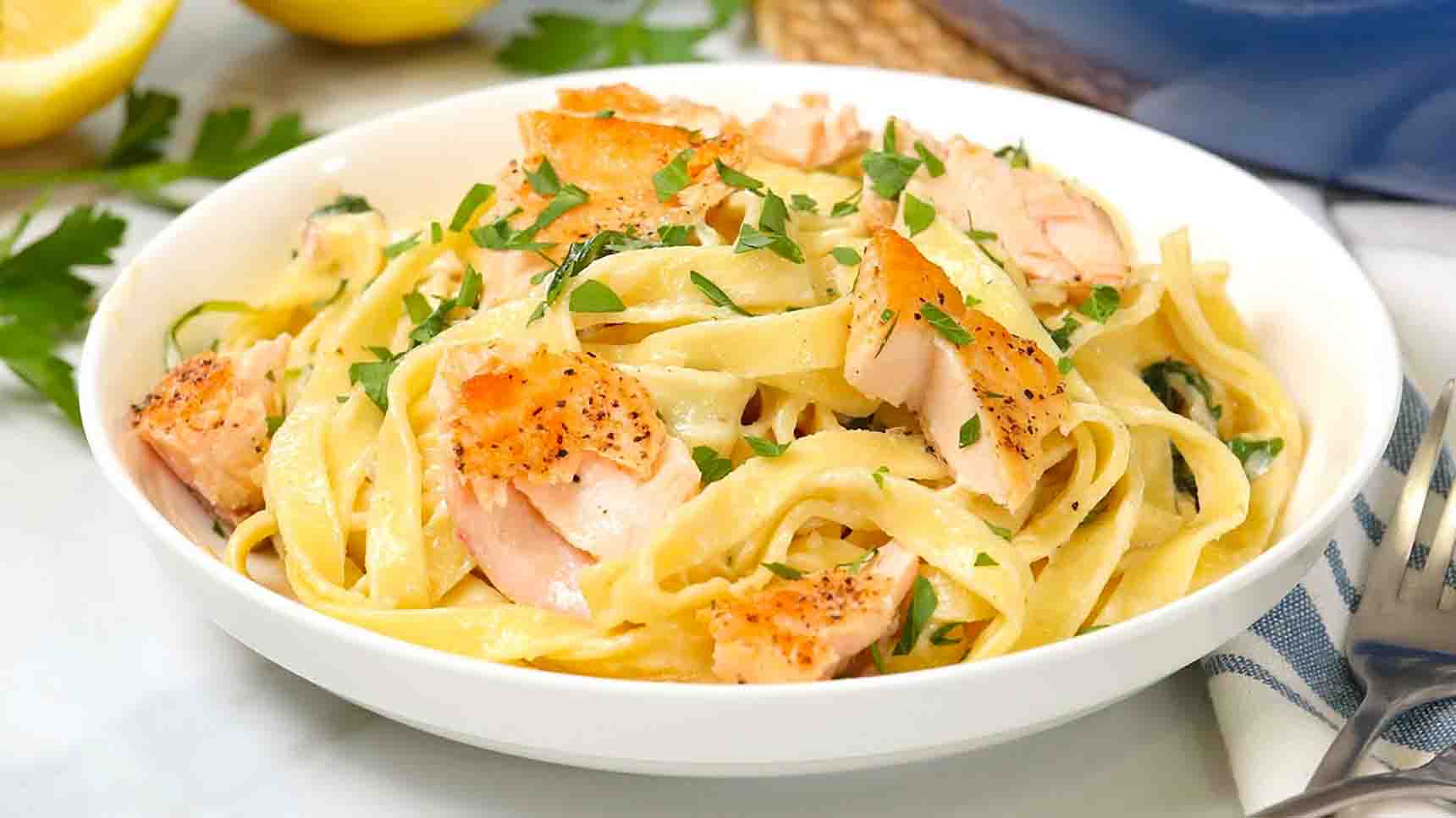 20-Minute Creamy Salmon Pasta Recipe | DIY Joy Projects and Crafts Ideas