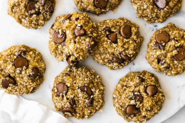 3-Ingredient Banana Oatmeal Cookies Recipe