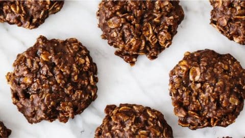 7-Ingredient No-Bake Chocolate Oatmeal Cookie | DIY Joy Projects and Crafts Ideas