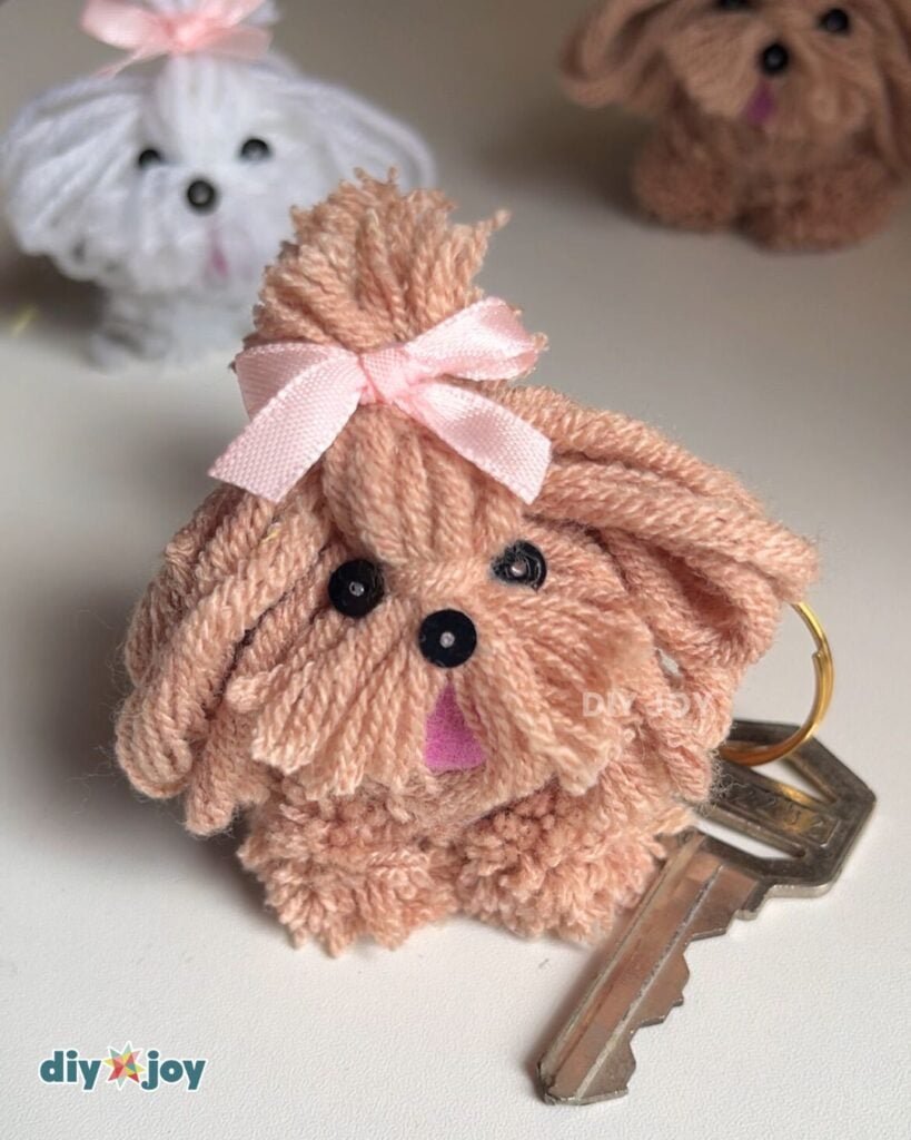 DIY dog yarn keychain