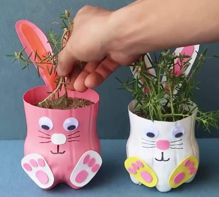 Easy DIY Rabbit-Shaped Flower Pots Using Plastic Bottles