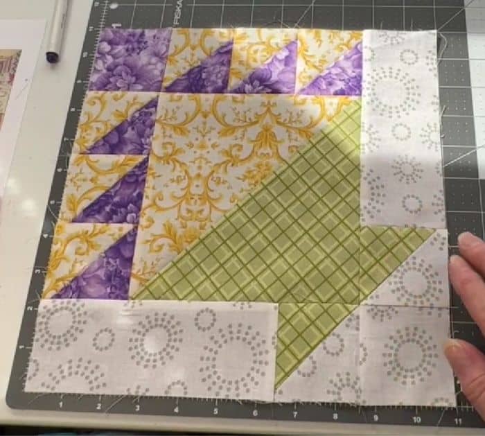 Easy Spring Flower Basket Quilt Block (with Free Pattern)