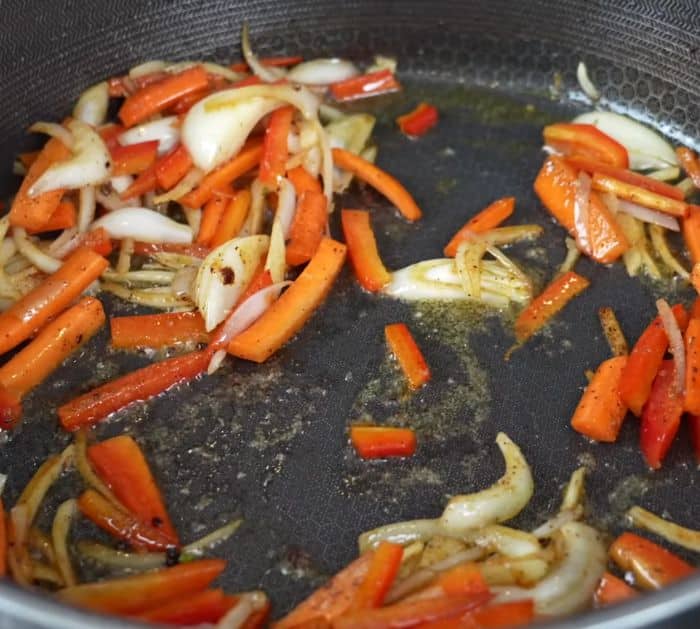 Easy To Make Chili Garlic Steak Noodles
