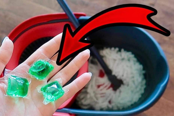 Genius $1.25 Miracle Mopping Hack