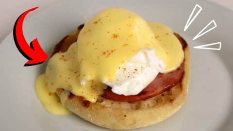 How to Make Eggs Benedict with Homemade Sauce | DIY Joy Projects and Crafts Ideas