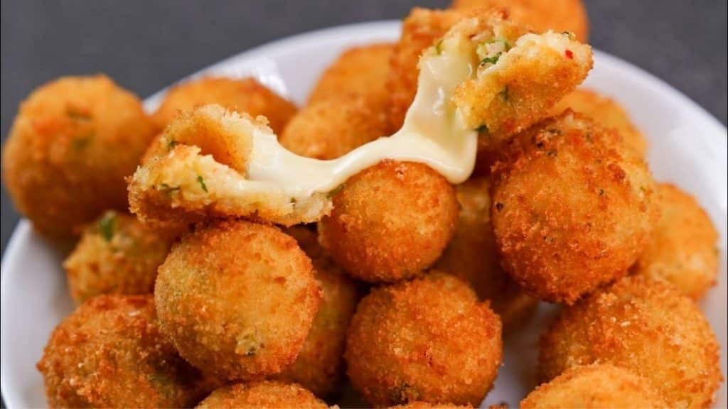 Super Crispy Potato Cheese Balls