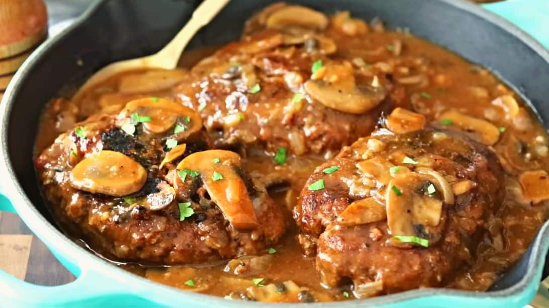 Super Flavorful Skillet Salisbury Steak Recipe | DIY Joy Projects and Crafts Ideas