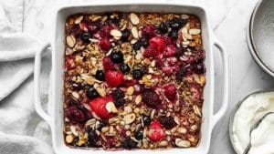 Berry Baked Oatmeal Casserole Recipe