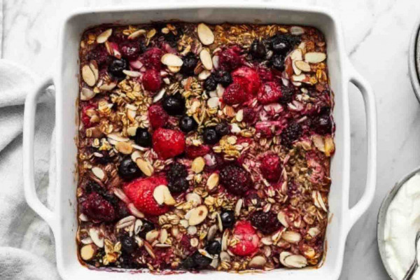Berry Baked Oatmeal Casserole Recipe