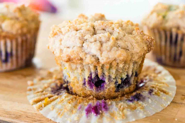 Blueberry Muffins With Crumb Topping Recipe