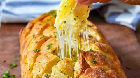 Cheese And Garlic Crack Bread Recipe | DIY Joy Projects and Crafts Ideas