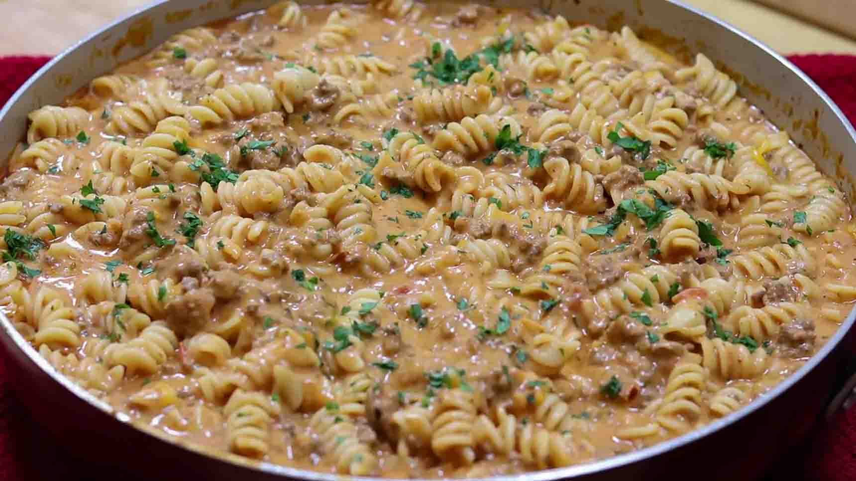 Creamy Beef Pasta Skillet Recipe | DIY Joy Projects and Crafts Ideas