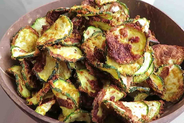Easy Air Fryer Zucchini Chips Recipe