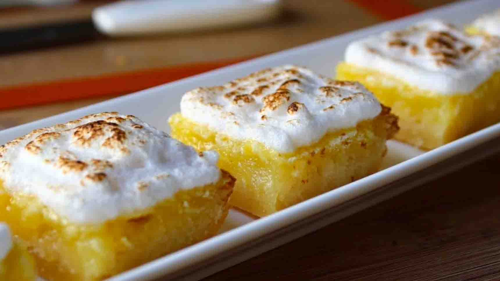 Lemon Meringue Bars Recipe | DIY Joy Projects and Crafts Ideas