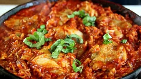 One-Pan Tomato Chicken and Rice Recipe | DIY Joy Projects and Crafts Ideas