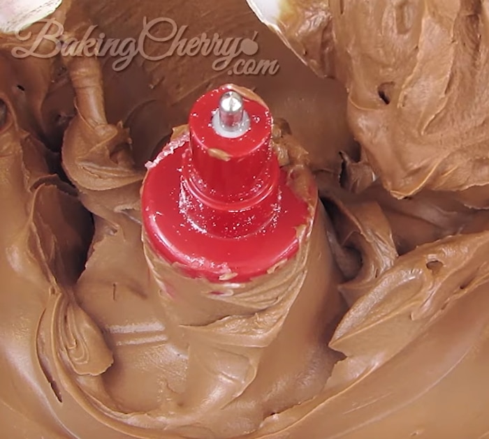 3-Ingredient Creamy and Smooth Chocolate Frosting Dessert