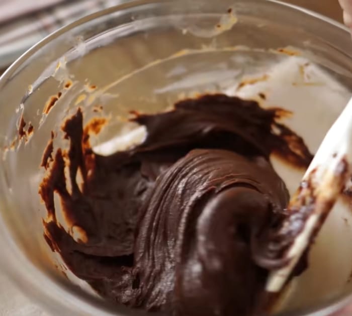 3-Ingredient No-Bake Chocolate Cake (No-Flour) Recipe