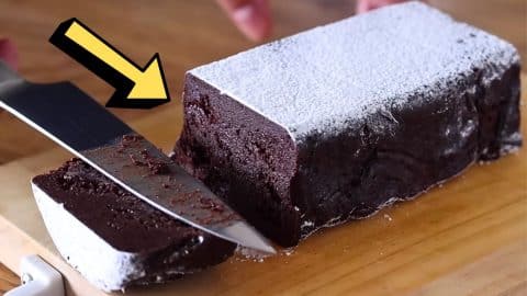 Easy 10-Minute Microwave Chocolate Cake Recipe | DIY Joy Projects and Crafts Ideas